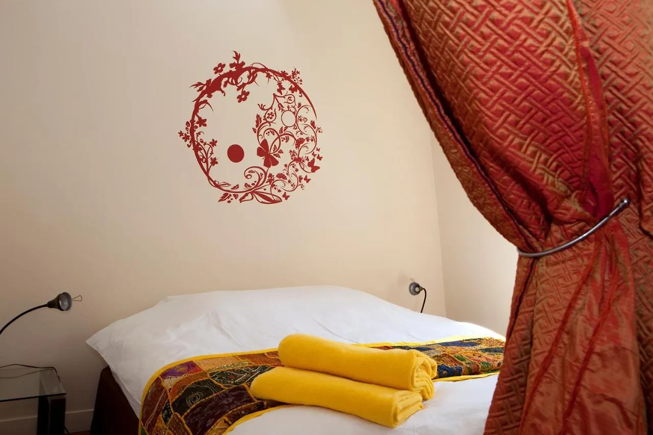 باريس 52 Clichy Bed & Breakfast - Chambre D'Hotes