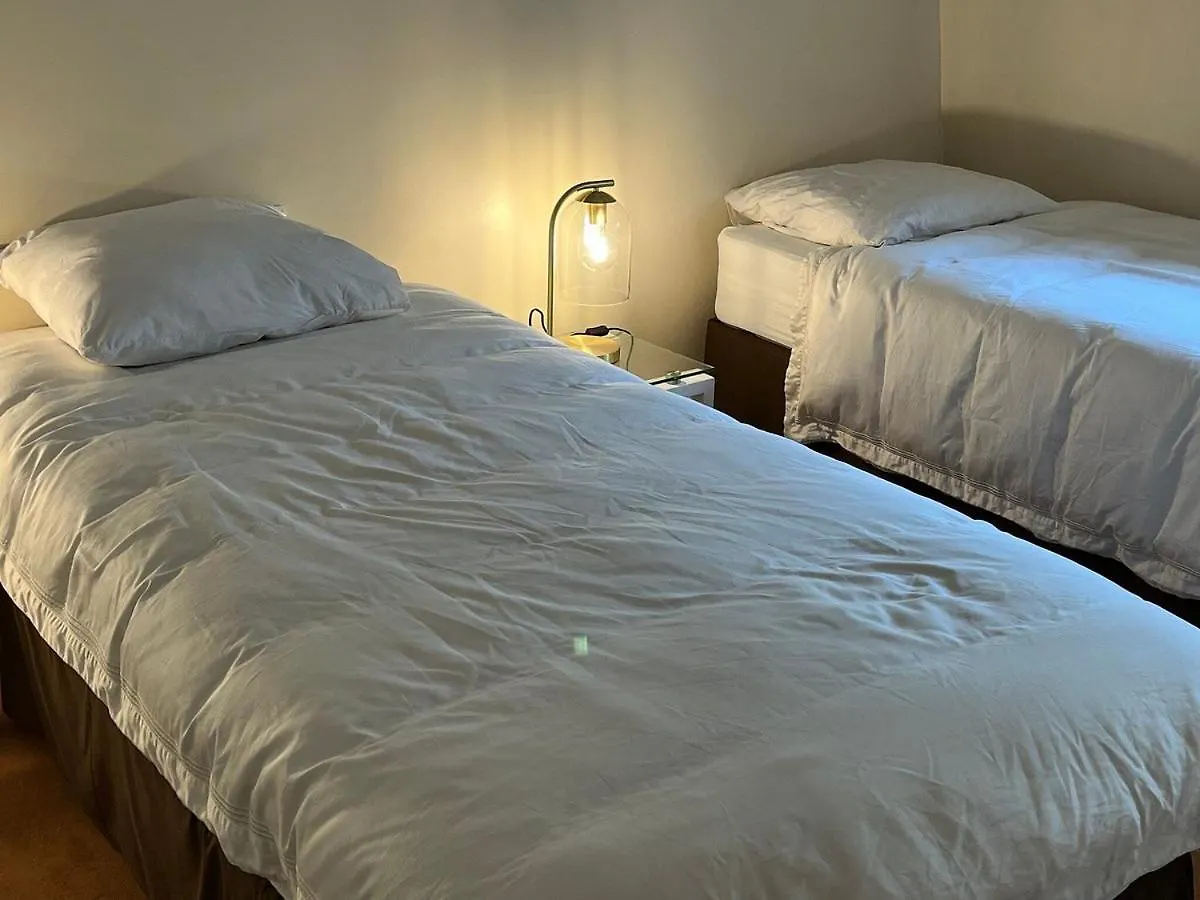 باريس 52 Clichy Bed & Breakfast - Chambre D'Hotes 0*,  فرنسا