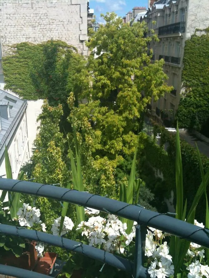 باريس 52 Clichy Bed & Breakfast - Chambre D'Hotes