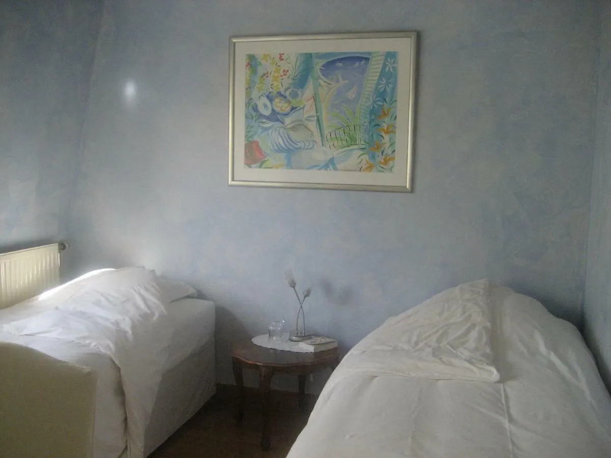باريس 52 Clichy Bed & Breakfast - Chambre D'Hotes فرنسا